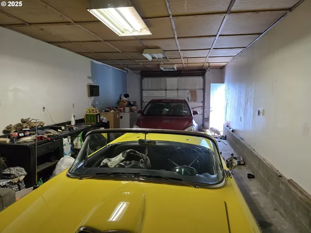 $398,000 | 1783 View Street, Myrtle Point, OR 97458