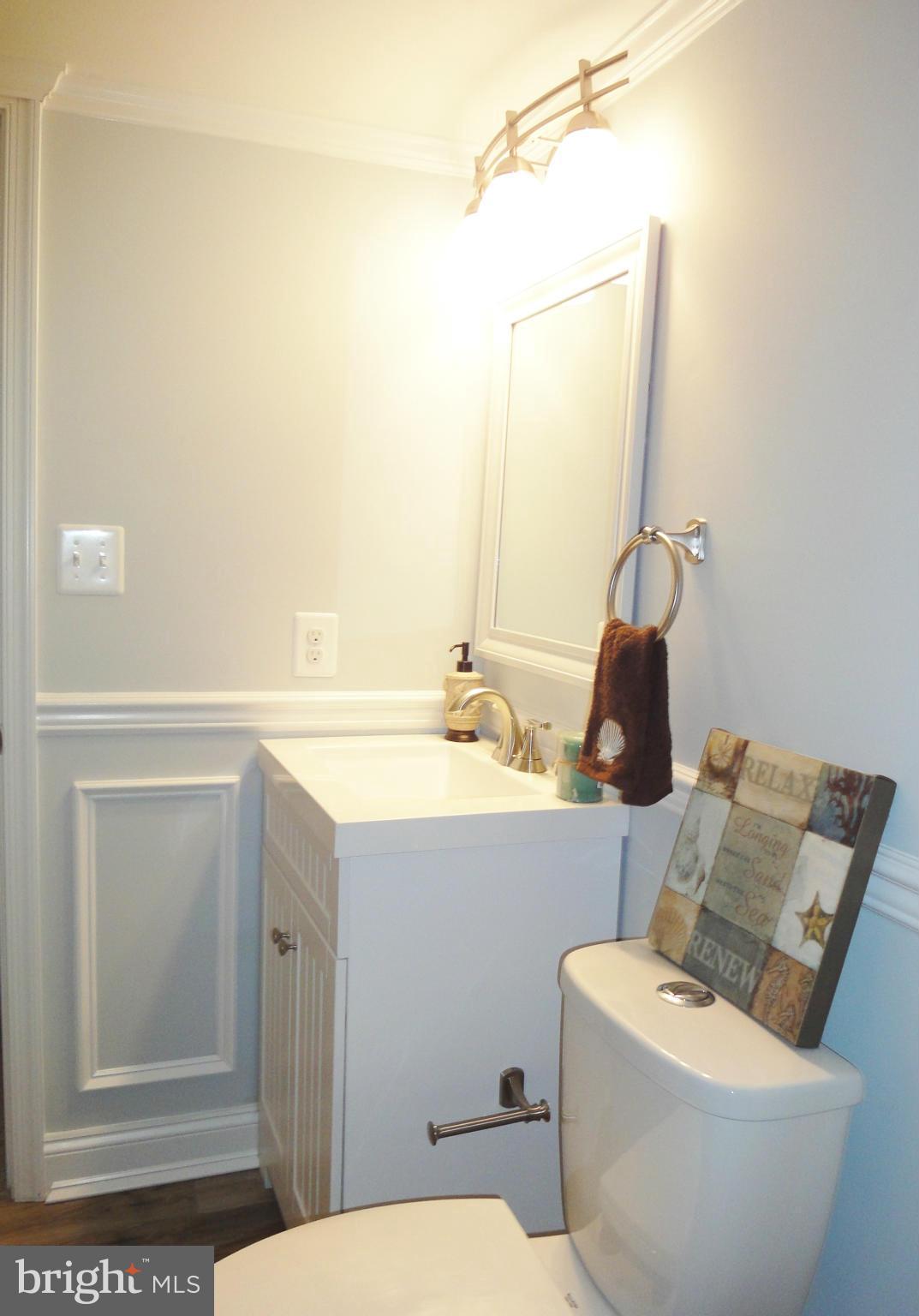 1935 Hilltop Road Pasadena, MD 21122 - Photo 13 of 29 Bath
