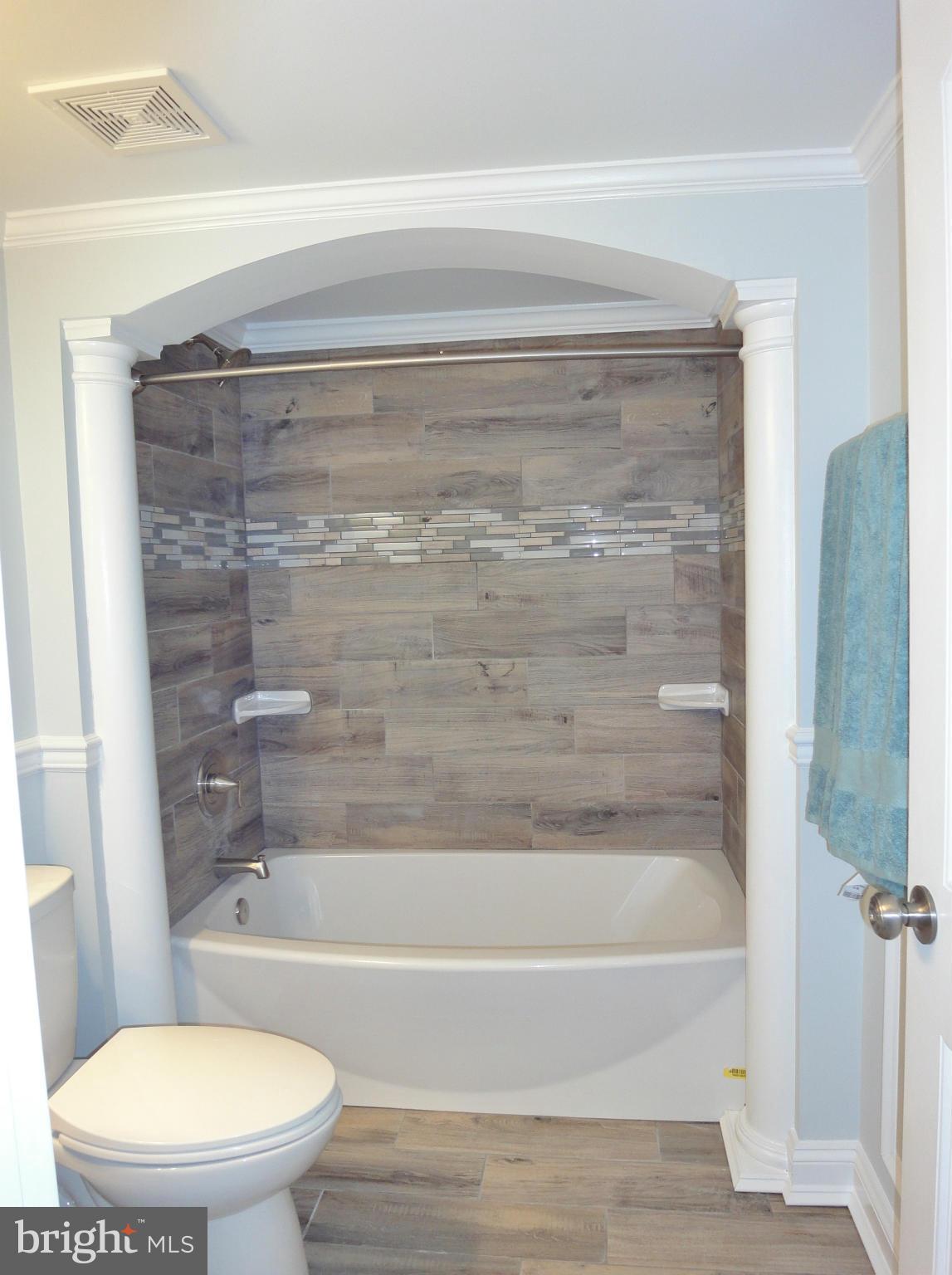 1935 Hilltop Road Pasadena, MD 21122 - Photo 14 of 29 Bath