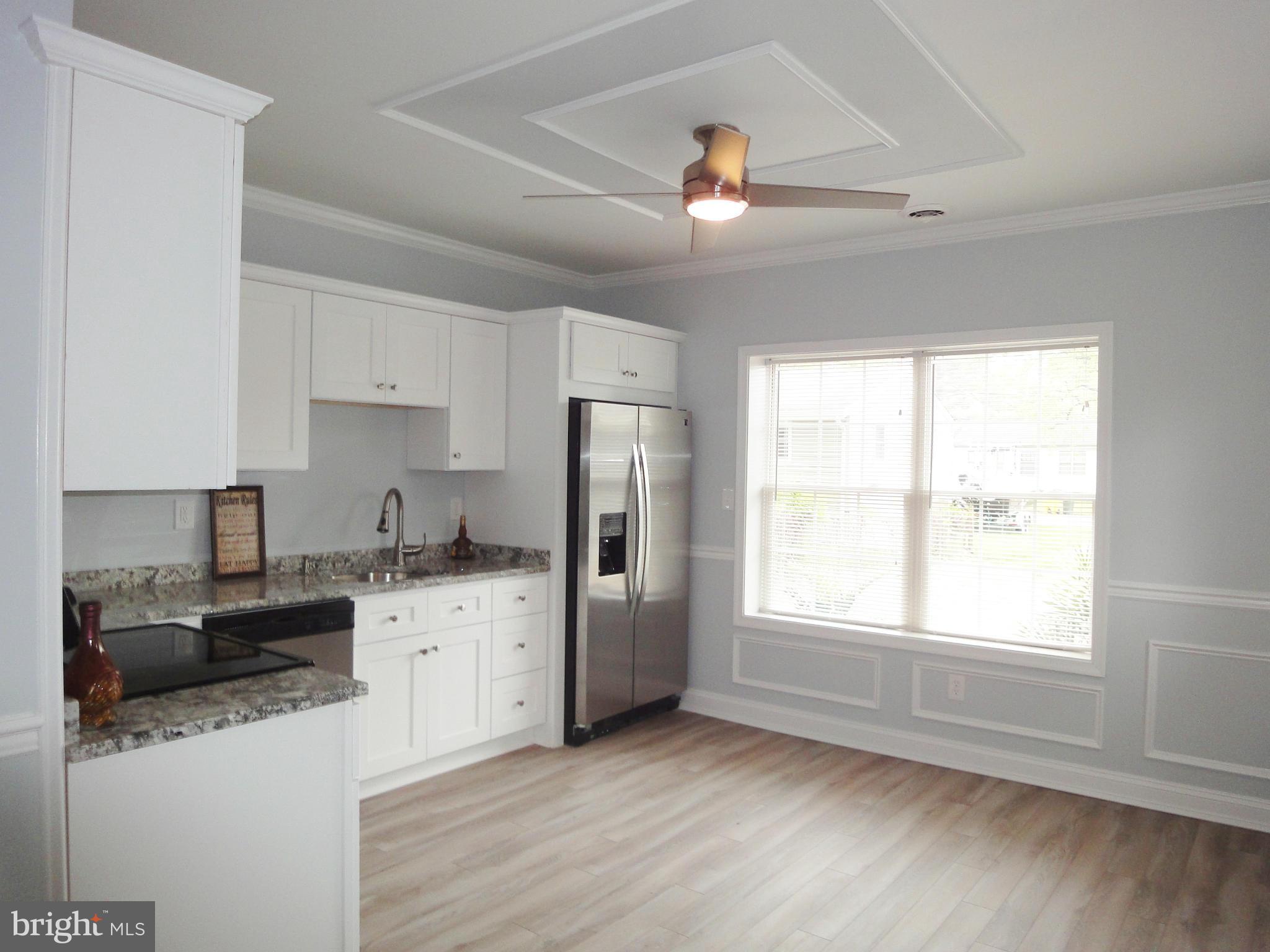1935 Hilltop Road Pasadena, MD 21122 - Photo 18 of 29 Kitchen