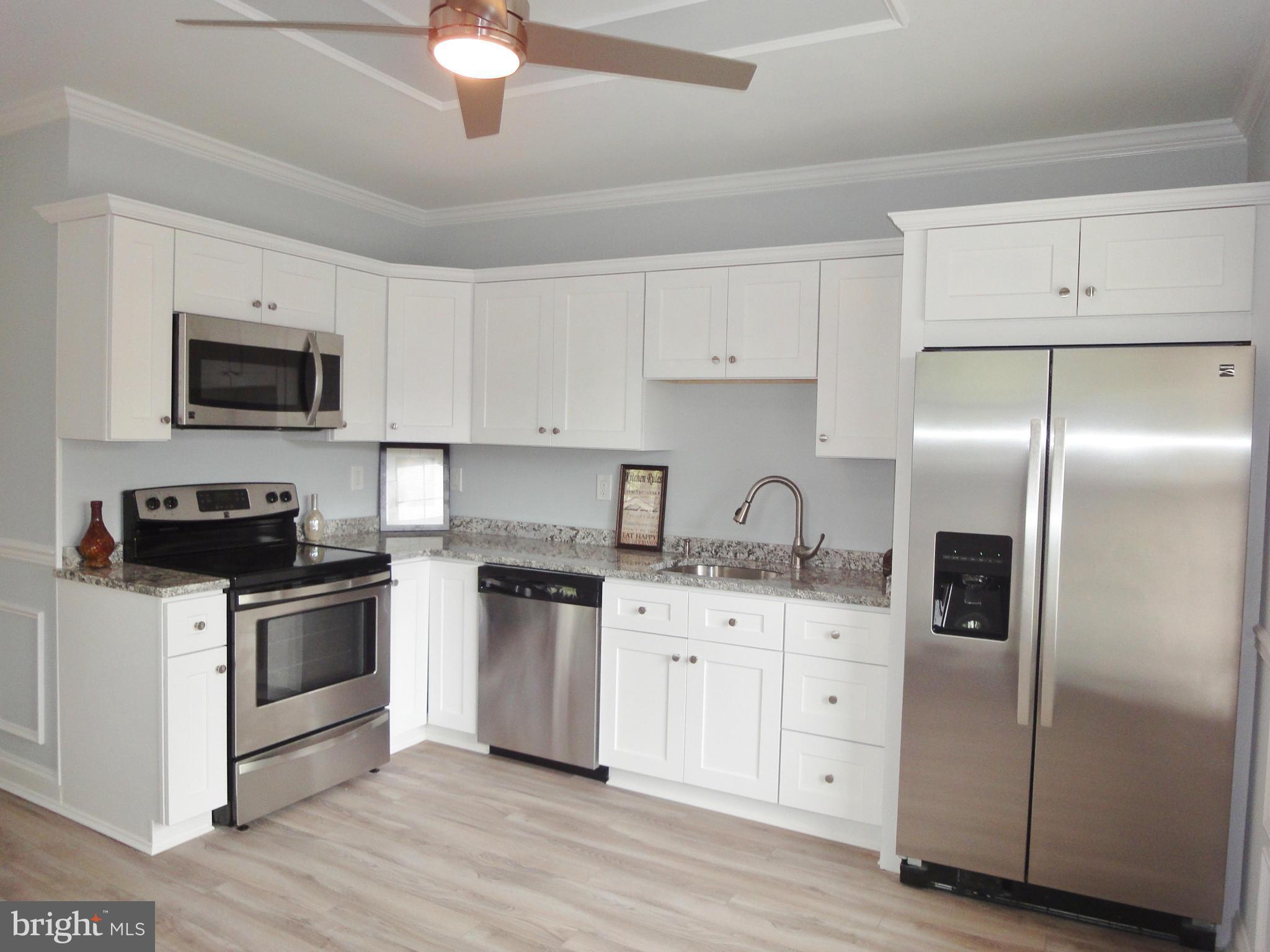 1935 Hilltop Road Pasadena, MD 21122 - Photo 19 of 29 Kitchen