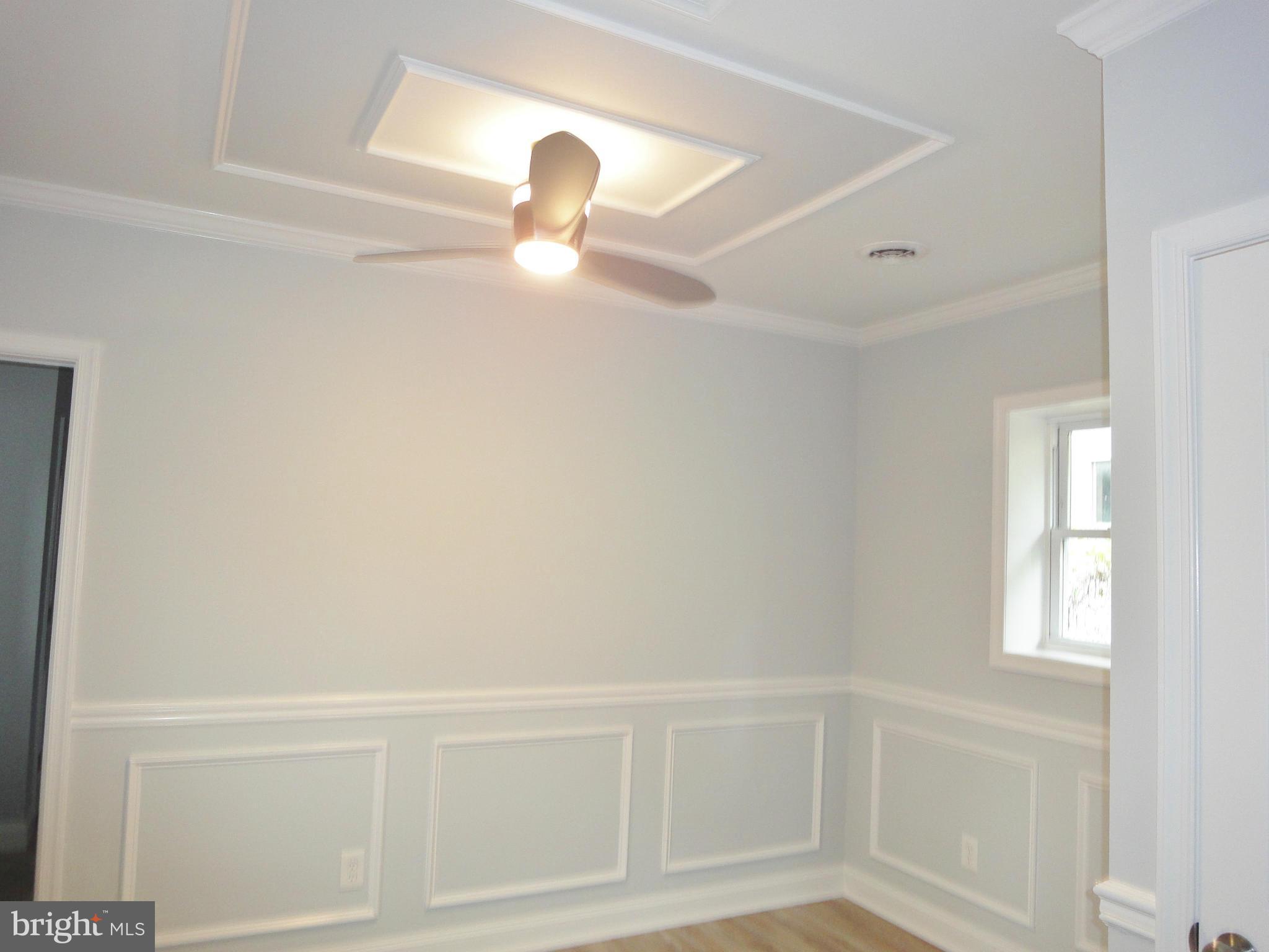 1935 Hilltop Road Pasadena, MD 21122 - Photo 23 of 29 Living Room