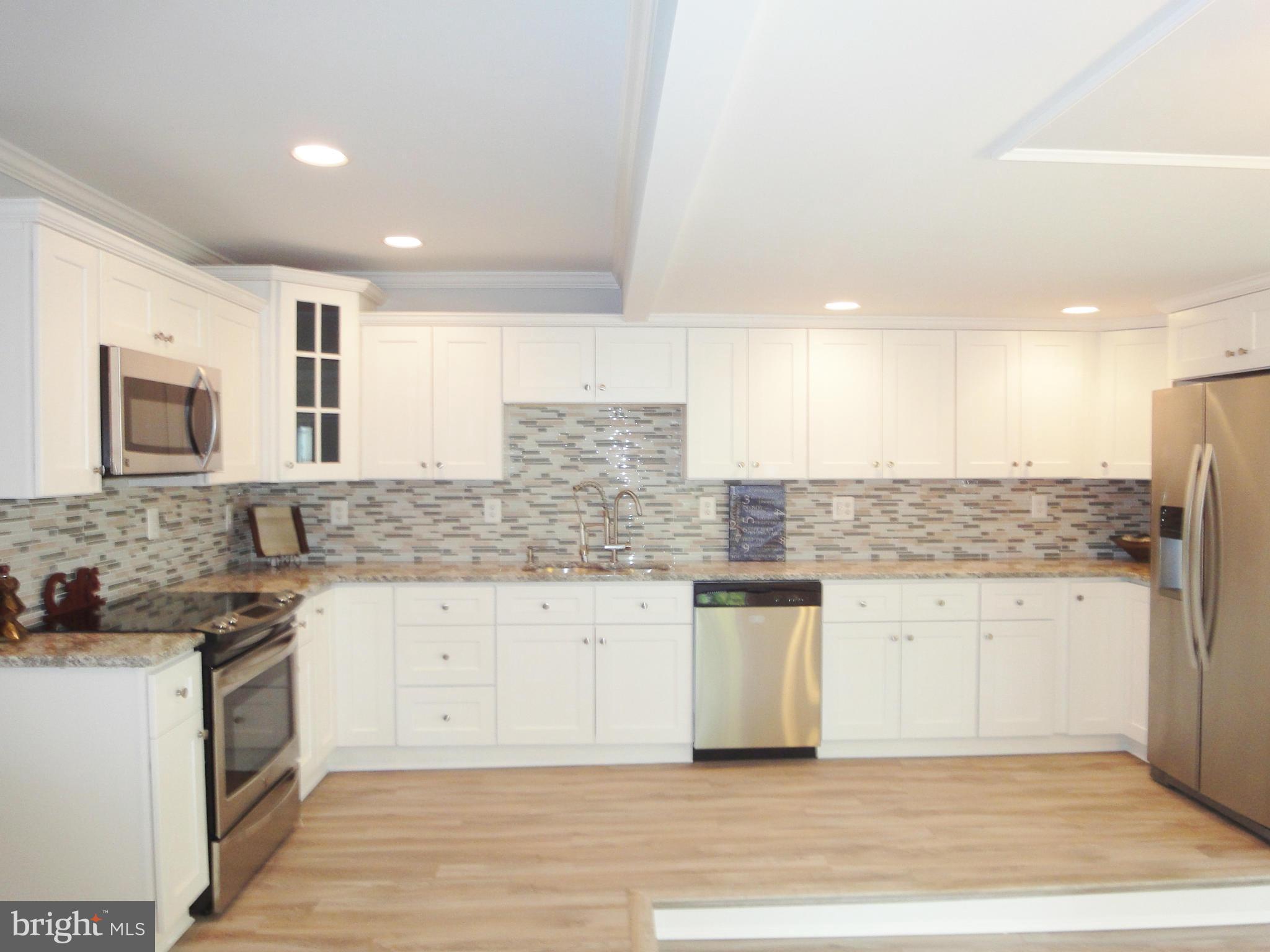 1935 Hilltop Road Pasadena, MD 21122 - Photo 4 of 29 Kitchen