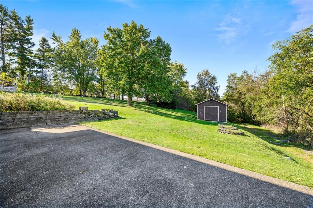 4301 Battle Ridge Road McDonald, PA 15057 - Photo 5 of 25 Gallery Image 5