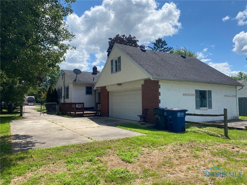 5544 Fleet Road Toledo, OH 43615 - Photo 12 of 14 Gallery Image 12