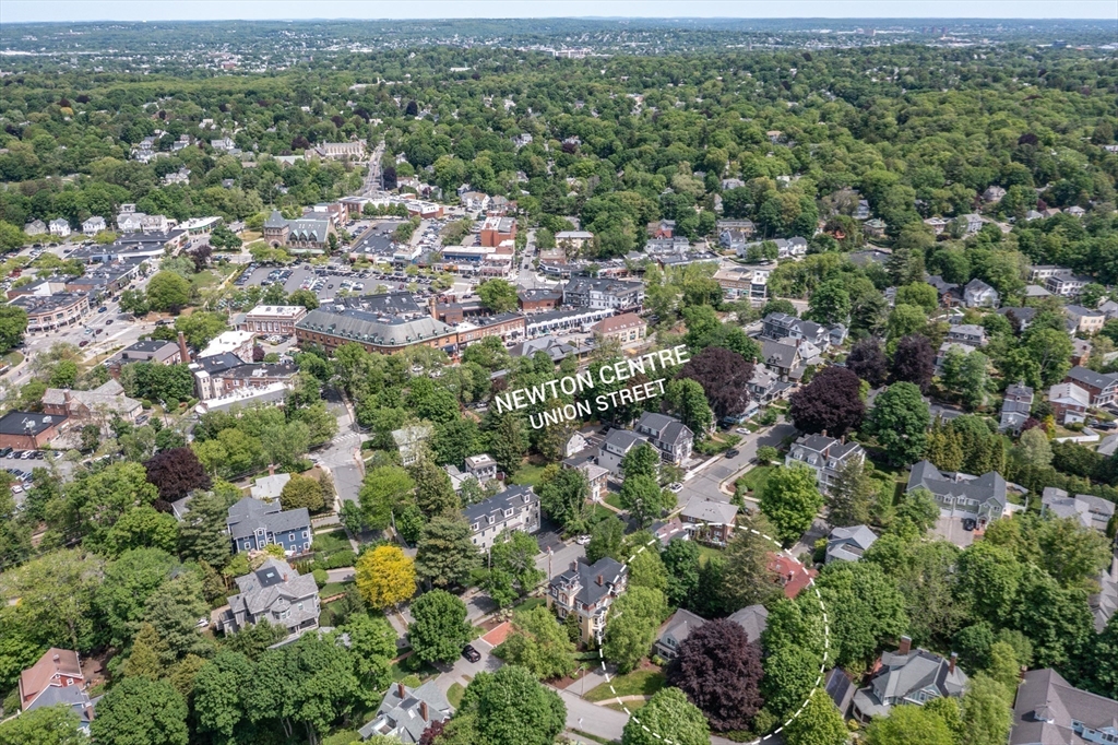 94 Herrick Road, Unit 94 Newton, MA 02459 - Photo 33 of 36 Gallery Image 33