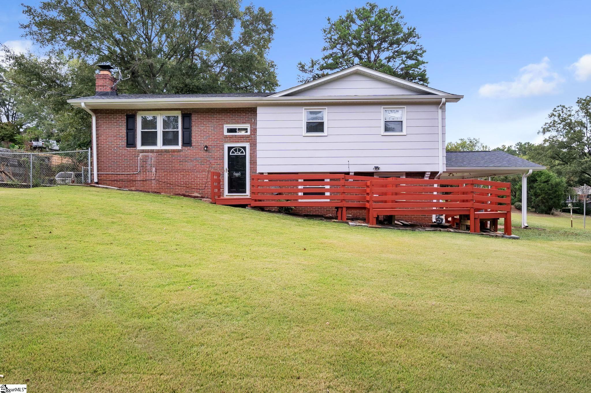 1127 Farrs Bridge Road Greenville, SC 29611 - Photo 1 of 26 Gallery Image 1