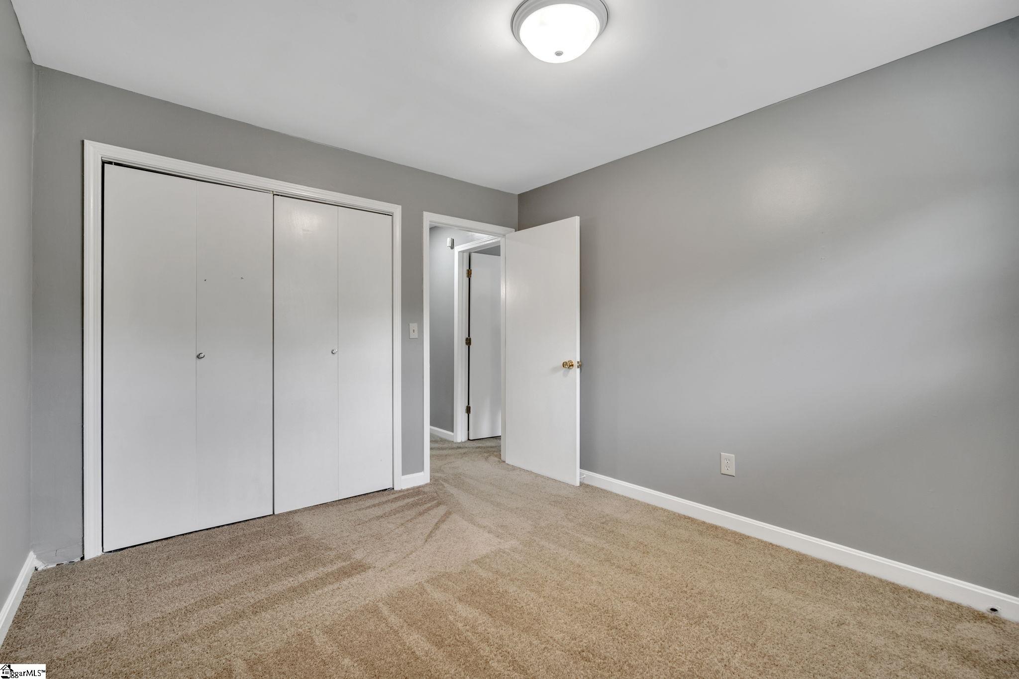 1127 Farrs Bridge Road Greenville, SC 29611 - Photo 11 of 26 Gallery Image 11
