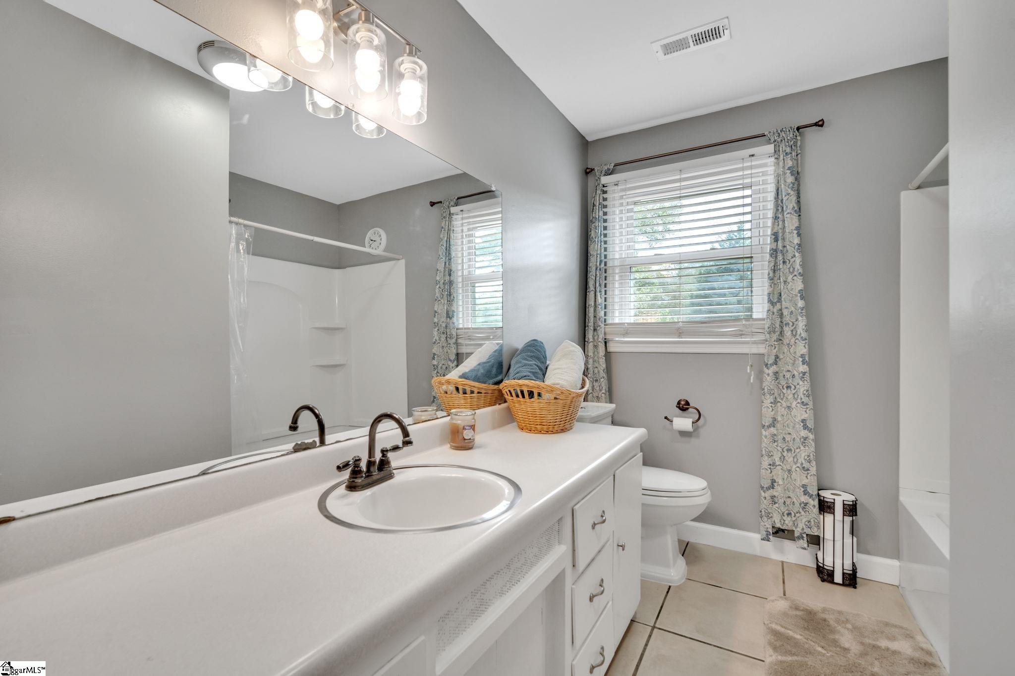 1127 Farrs Bridge Road Greenville, SC 29611 - Photo 12 of 26 Gallery Image 12