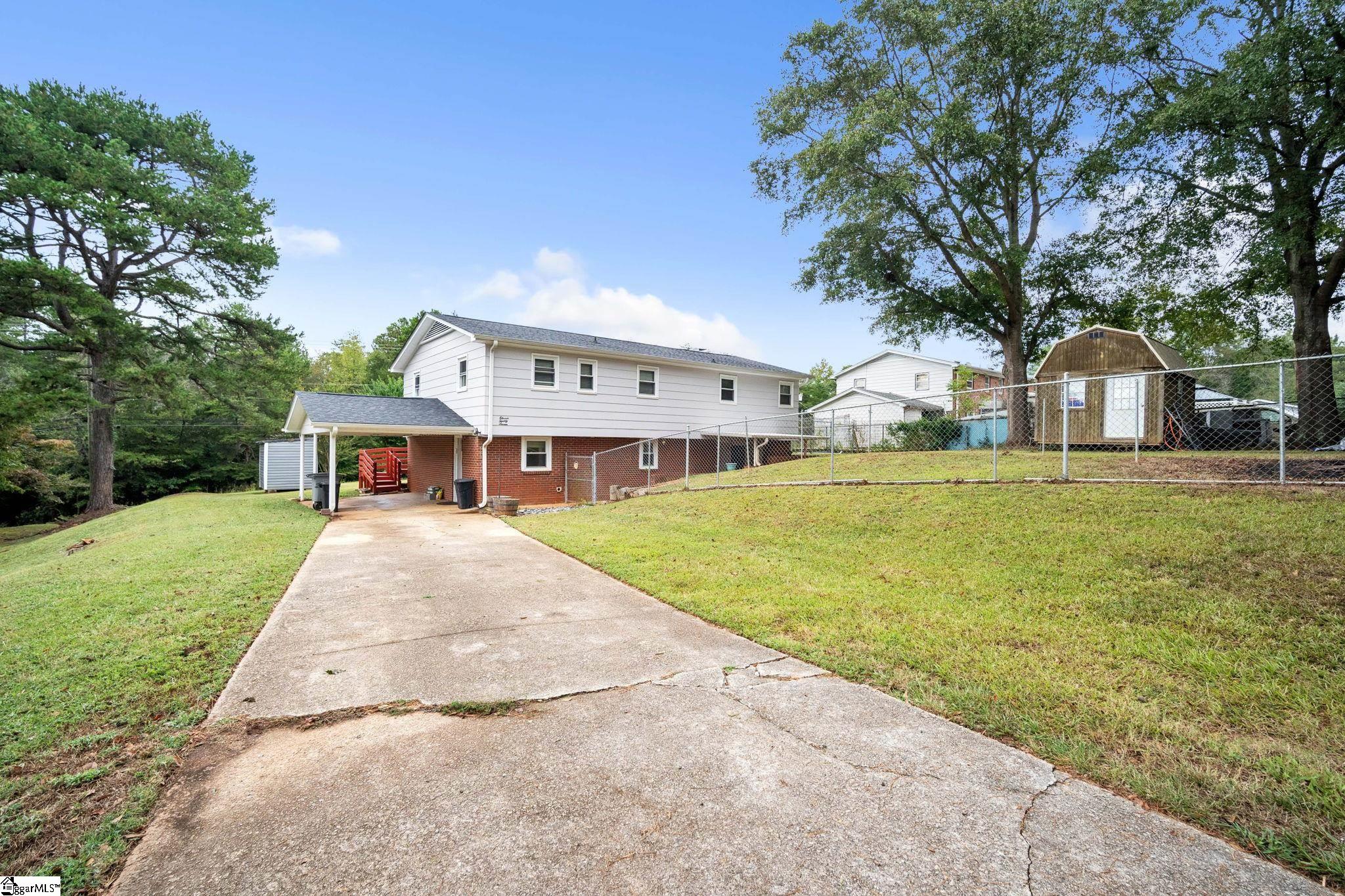 1127 Farrs Bridge Road Greenville, SC 29611 - Photo 22 of 26 Gallery Image 22