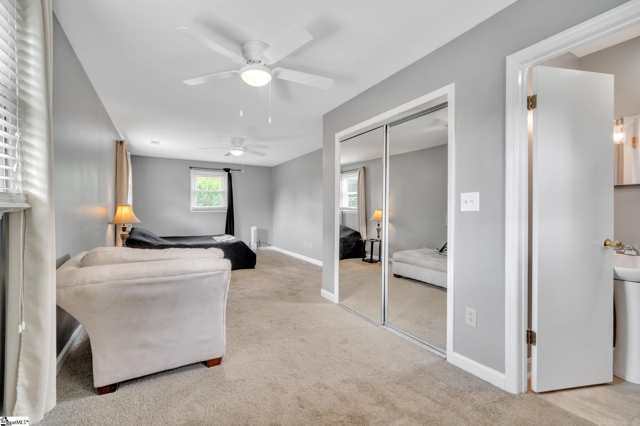 1127 Farrs Bridge Road Greenville, SC 29611 - Photo 9 of 26 Gallery Image 9