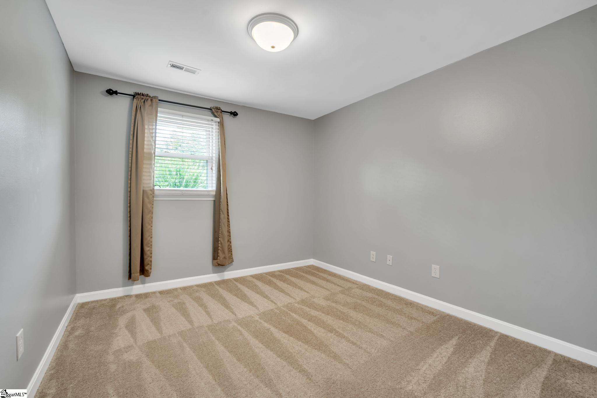 1127 Farrs Bridge Road Greenville, SC 29611 - Photo 10 of 26 Gallery Image 10