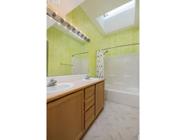 $475,000 | 15728 Eastwind Court, La Pine, OR 97739