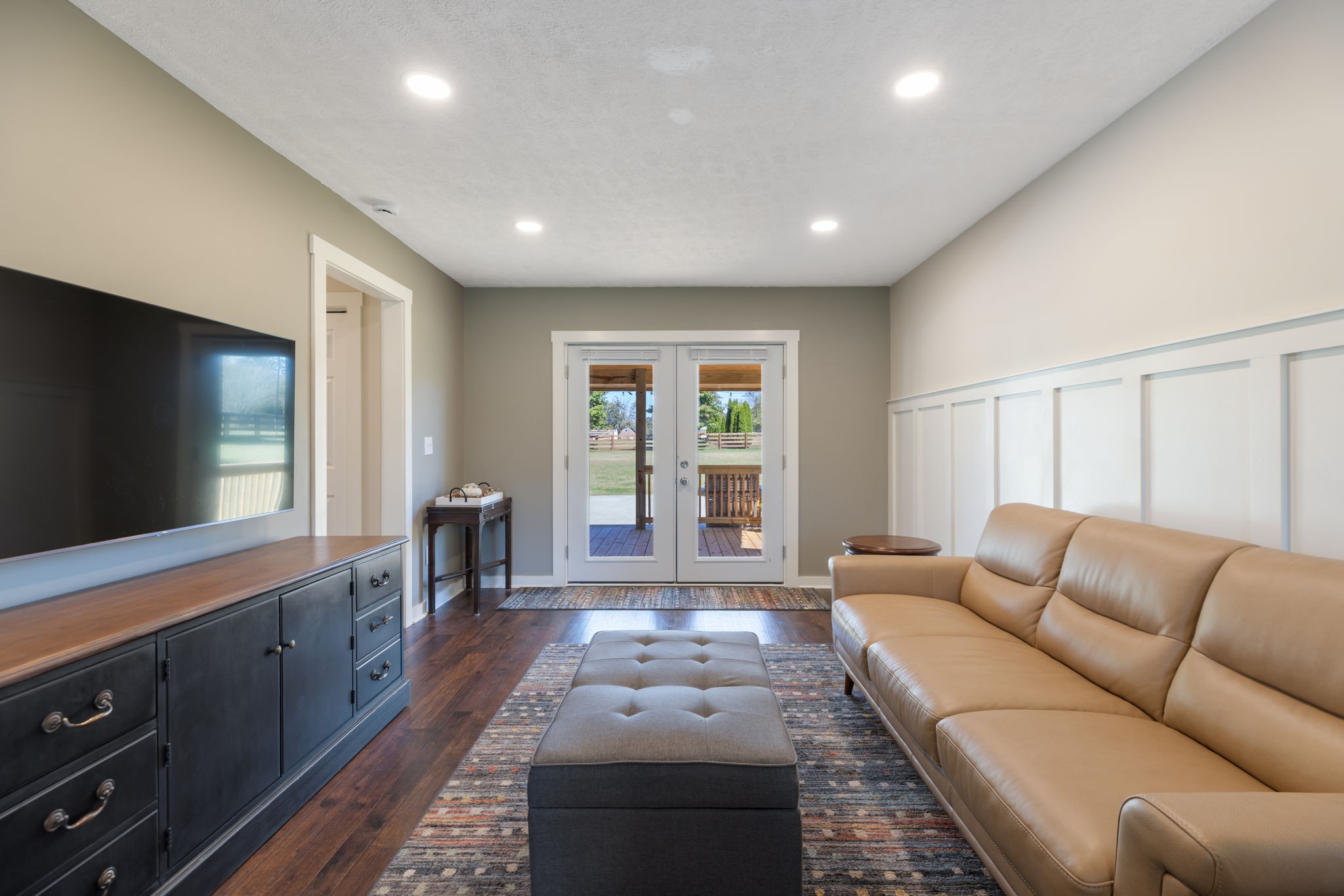 2118 Horton Way Lewisburg, TN 37091 - Photo 42 of 58 a living room with furniture and a flat screen tv