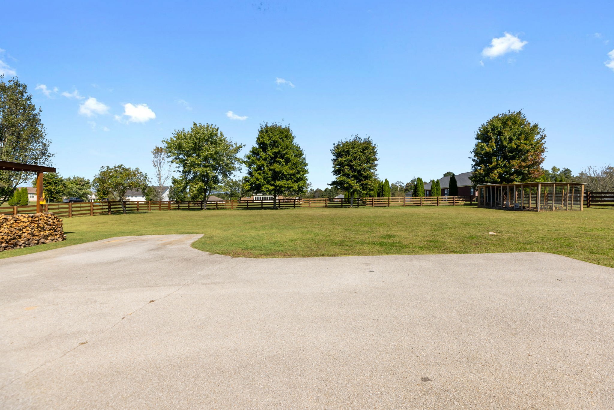 2118 Horton Way Lewisburg, TN 37091 - Photo 57 of 58 a view of a golf course with a house