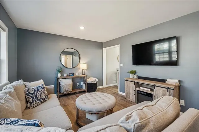 $245,000 | 320 South Central Street, Olathe, KS 66061