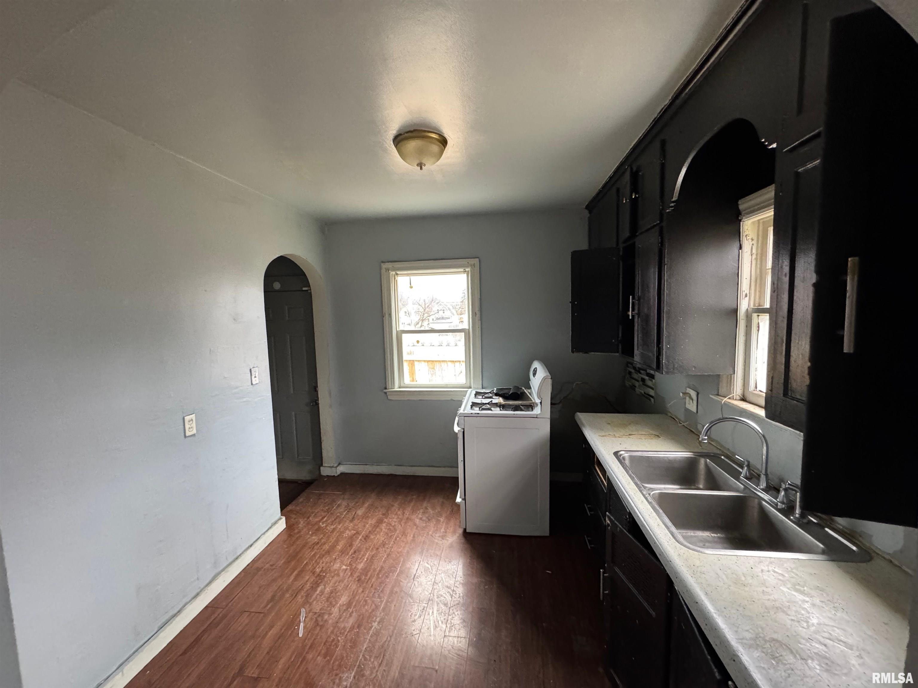 1904 West Proctor Street Peoria, IL 61605 - Photo 9 of 13