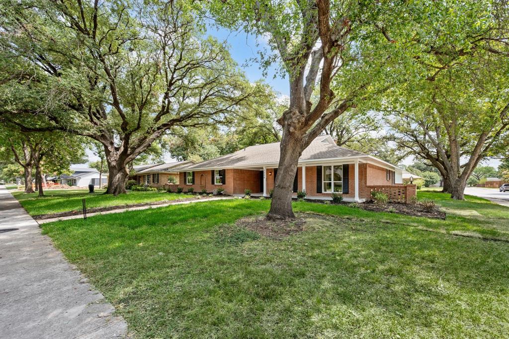 3208 Timberview Road Dallas, TX 75229 - Photo 2 of 32 Gallery Image 2