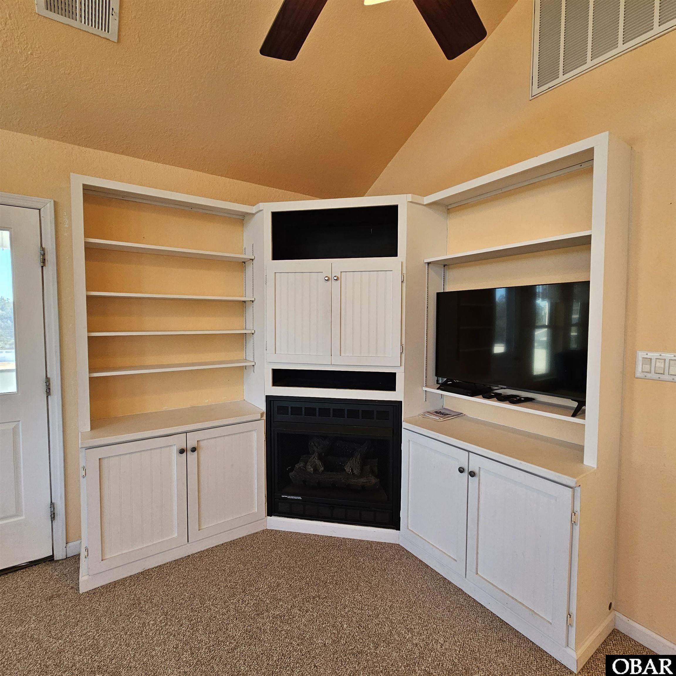 527 Swan Road Corolla, NC 27927 - Photo 11 of 50 Living Room