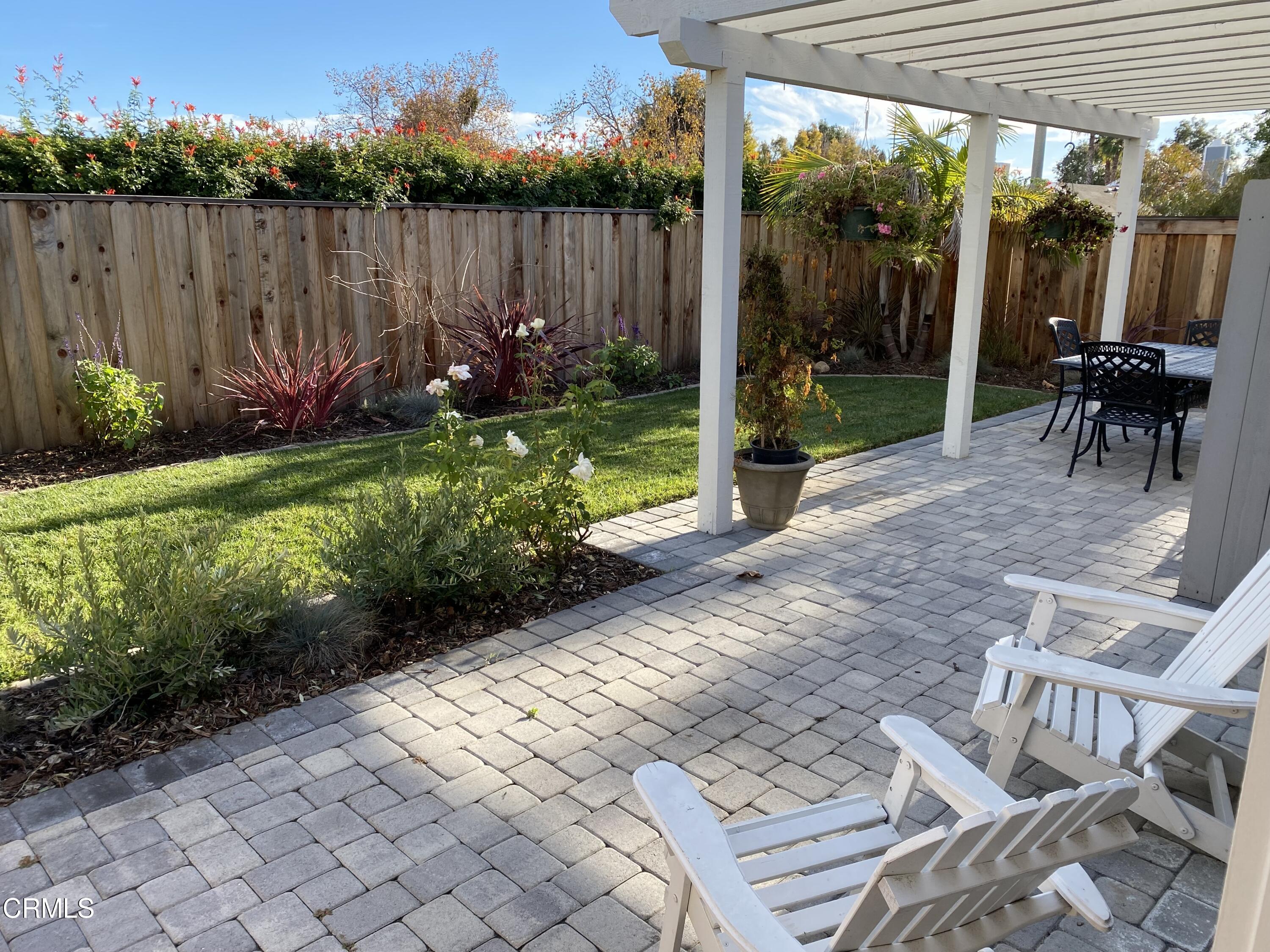 9908 Cheyenne Circle Ventura, CA 93004 - Photo 19 of 19 a garden view with a seating space