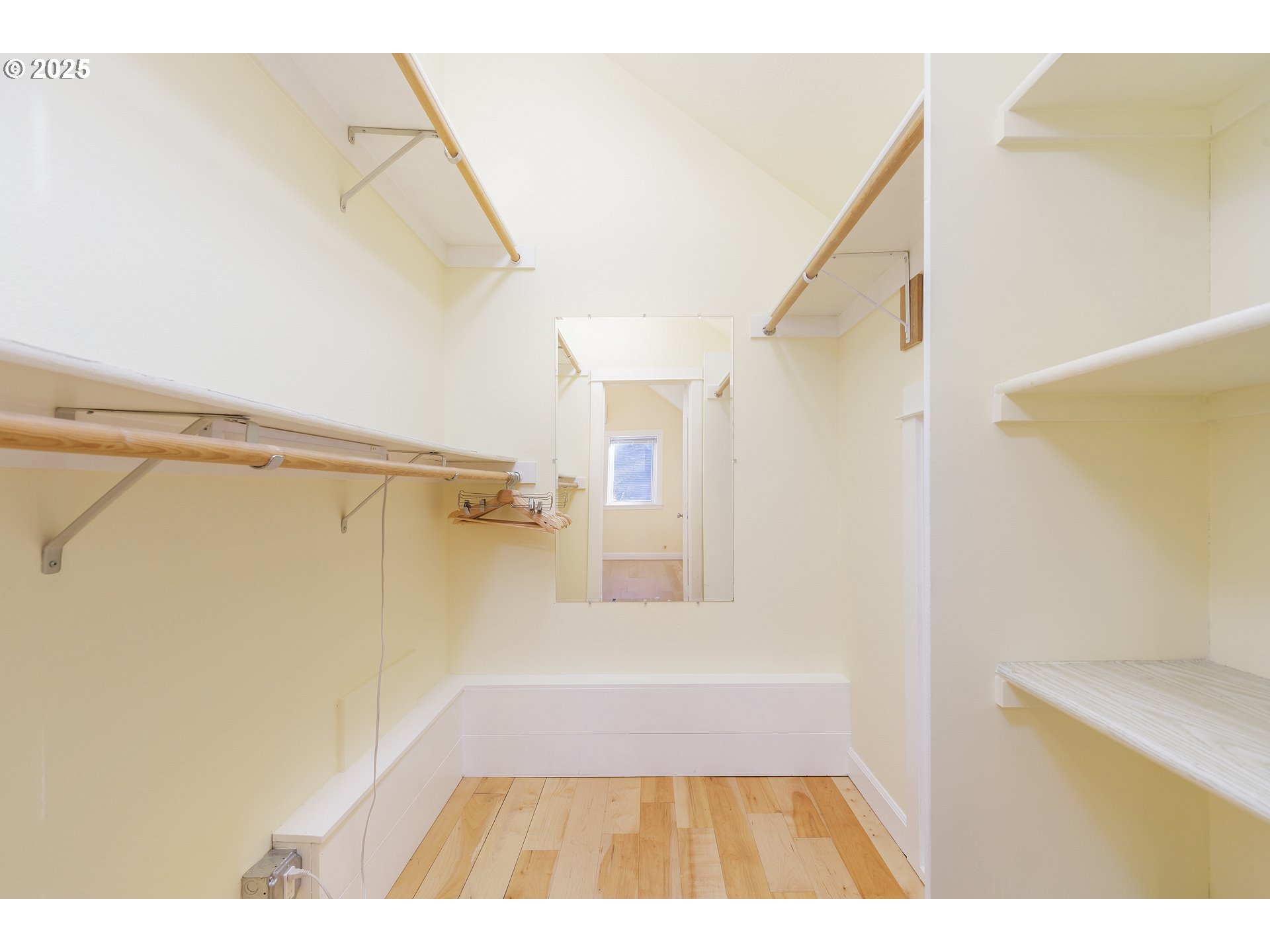 2913 Northeast Killingsworth Street Portland, OR 97211 - Photo 20 of 36