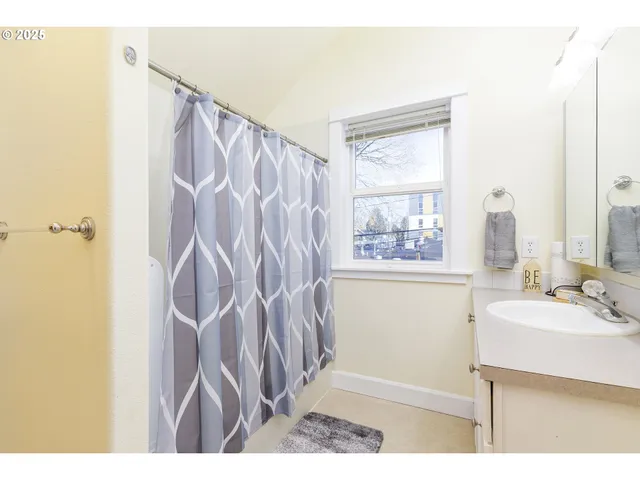 $650,000 | 2913 Northeast Killingsworth Street, Portland, OR 97211