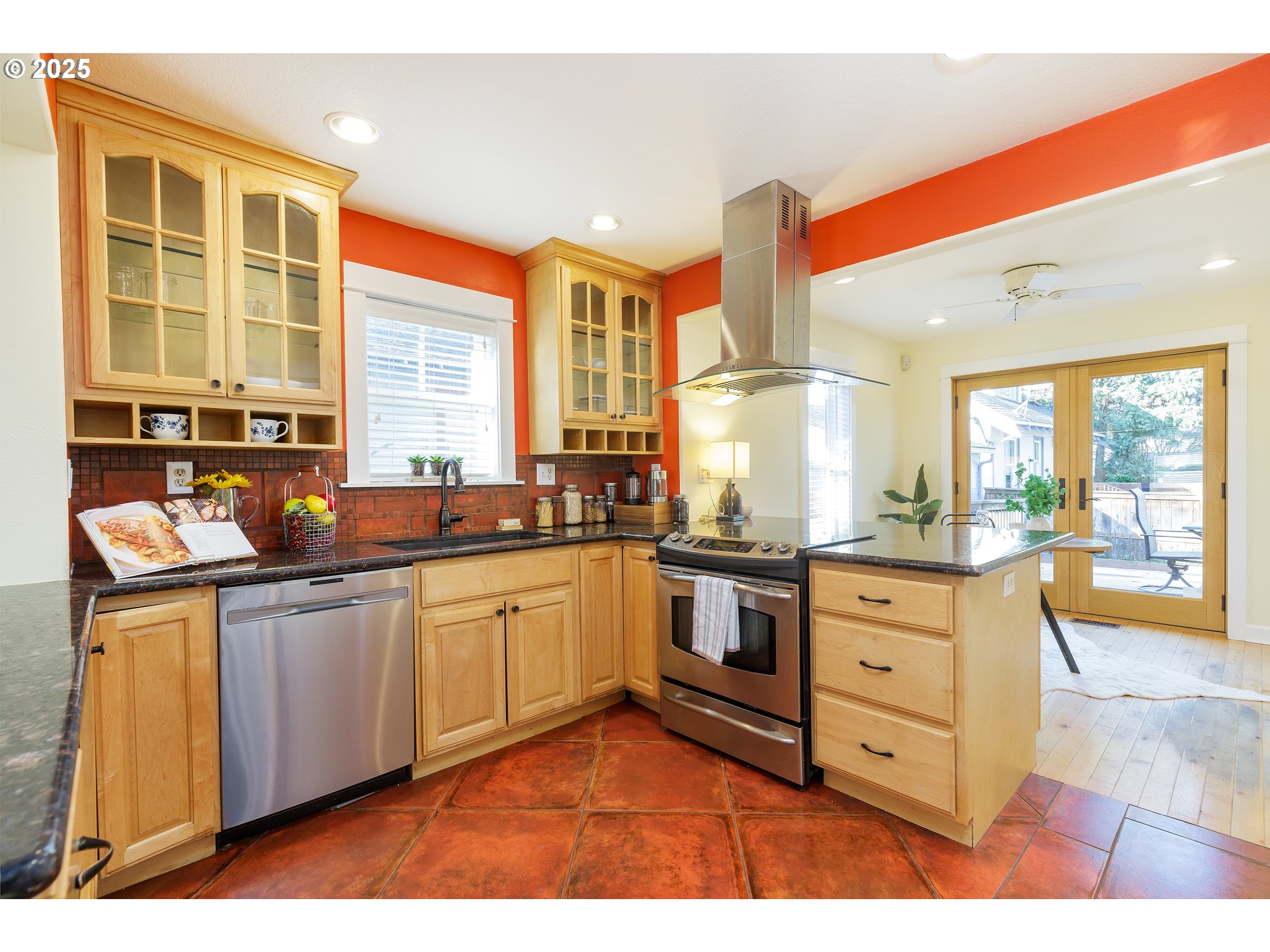 2913 Northeast Killingsworth Street Portland, OR 97211 - Photo 8 of 36 Kitchen