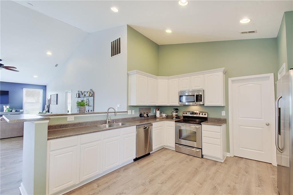 12424 Cold Stream Road Noblesville, IN 46060 - Photo 3 of 24 Gallery Image 3