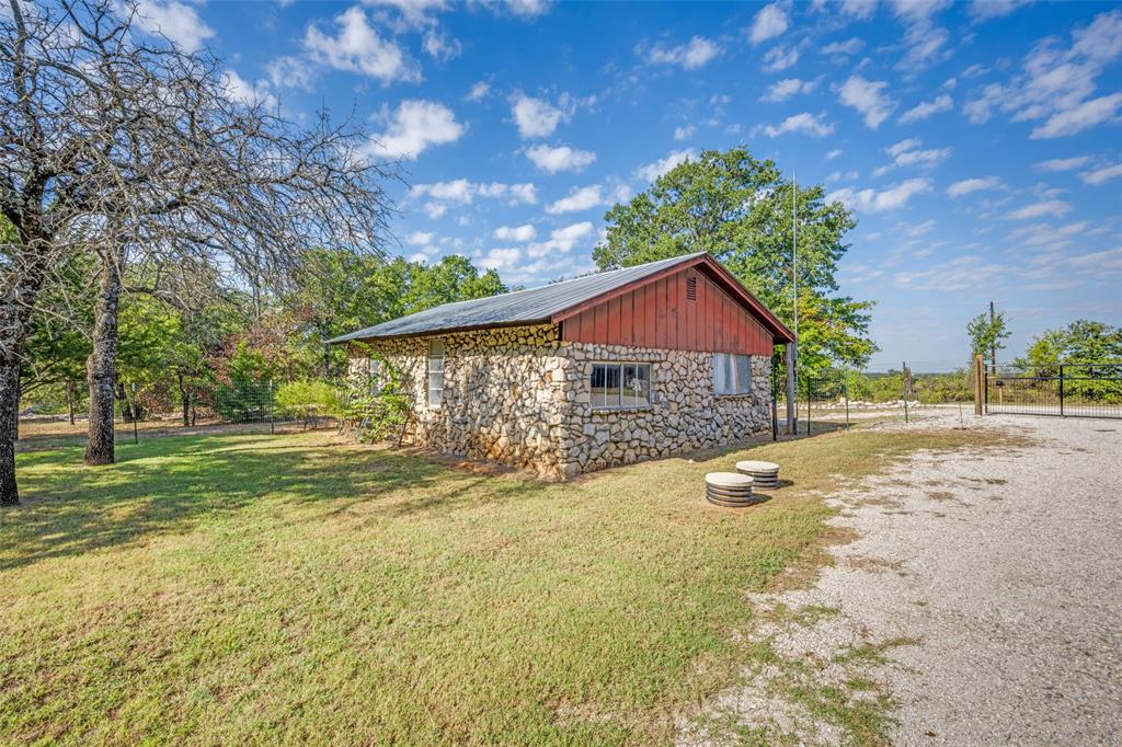 227 Lanier Road Forestburg, TX 76239 - Photo 31 of 33