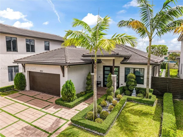 a view of house with outdoor seating space