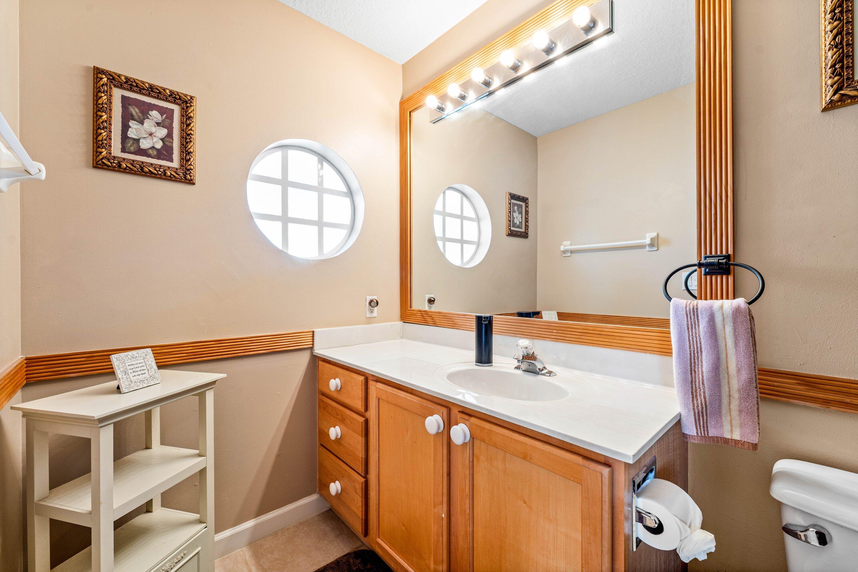 3766 Victoria Road West Palm Beach, FL 33411 - Photo 29 of 46 Bathroom