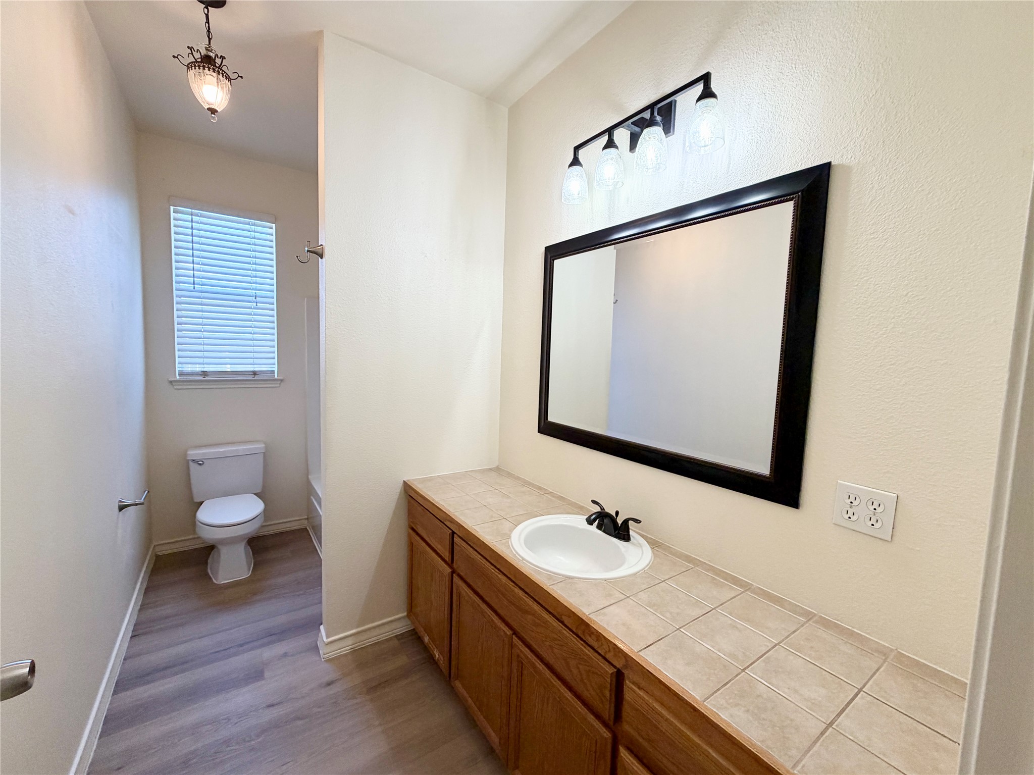 200 Sandstone Drive, Unit A Jarrell, TX 76537 - Photo 5 of 11