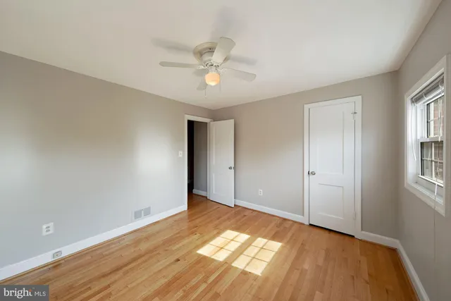 $3,500 | 14 East Myrtle Street, Alexandria, VA 22301