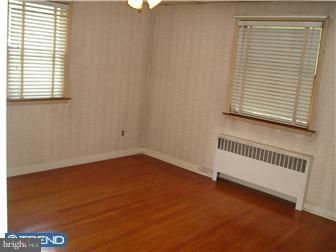 2860 East County Line Road Hatboro, PA 19040 - Photo 5 of 12 Bedroom - Main
