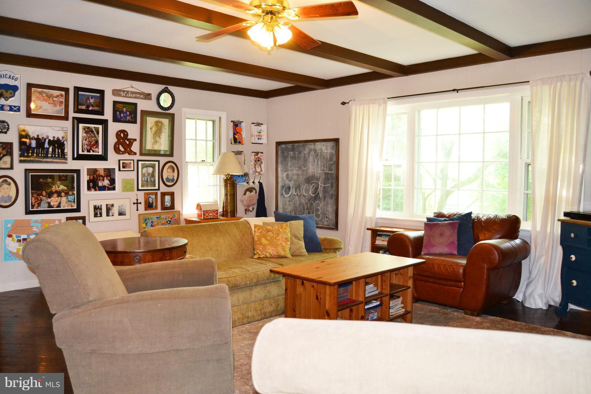 3647 Campfield Road Baltimore, MD 21207 - Photo 6 of 30 Huge Family Room