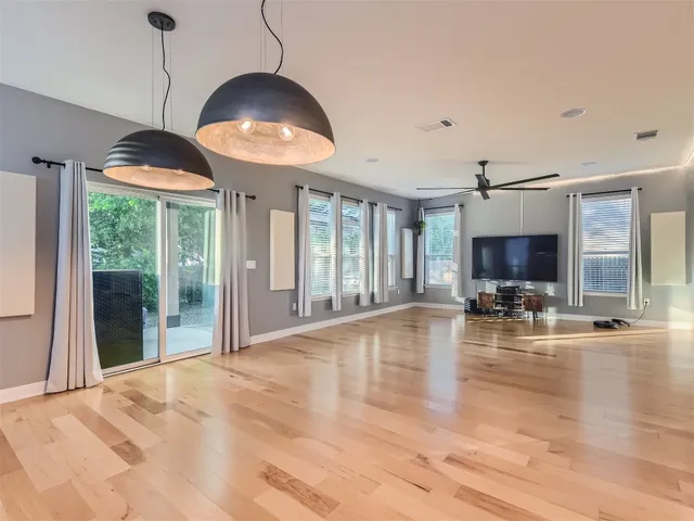 $2,500 | 7601 Rio Pass, Austin, TX 78724