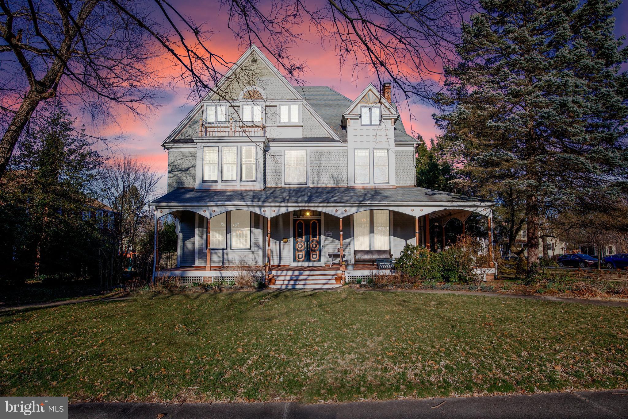 Welcome to the Albert Foster House at 207 Main St!