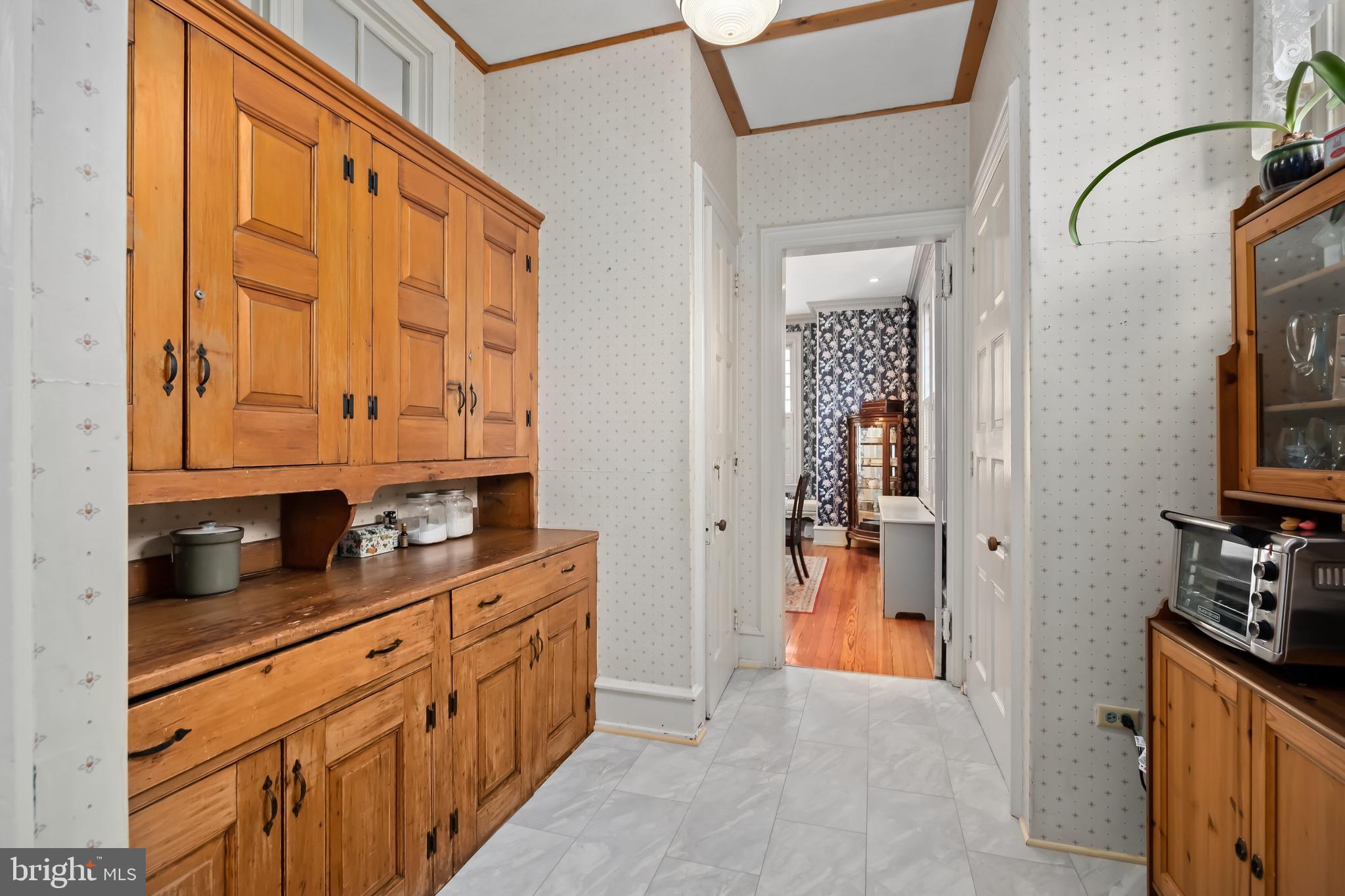 207 Main Street Riverton, NJ 08077 - Photo 18 of 52 Butler's Pantry