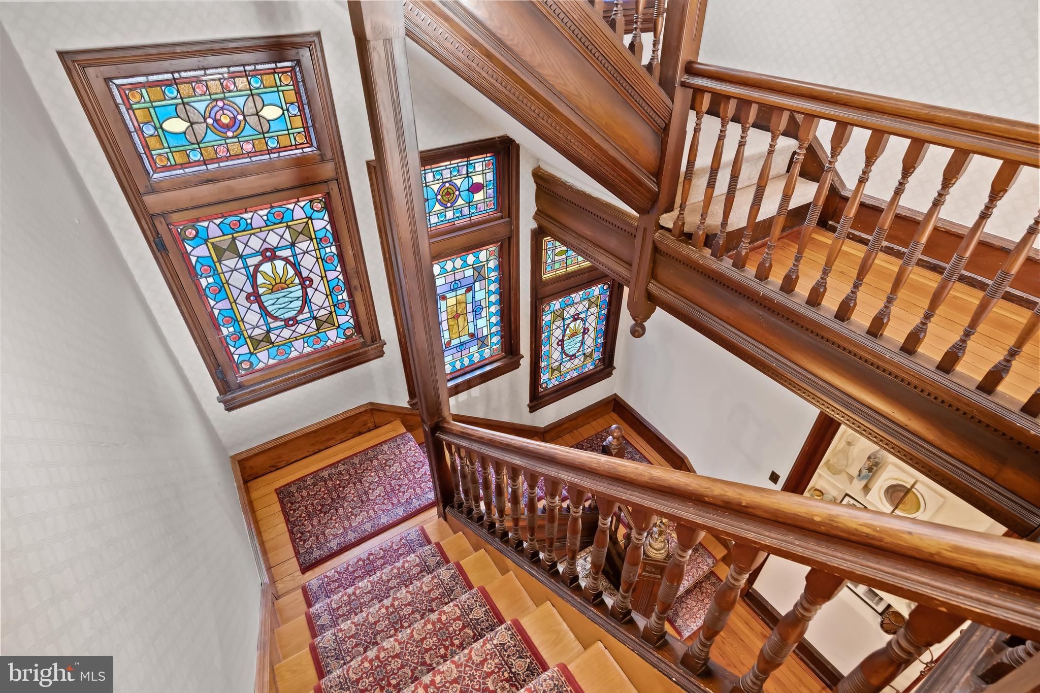 207 Main Street Riverton, NJ 08077 - Photo 23 of 52 Staircase