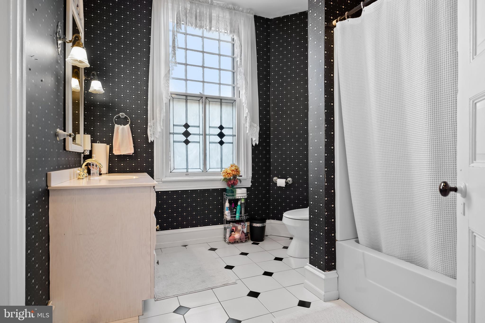 207 Main Street Riverton, NJ 08077 - Photo 29 of 52 Main Bath on Second Level