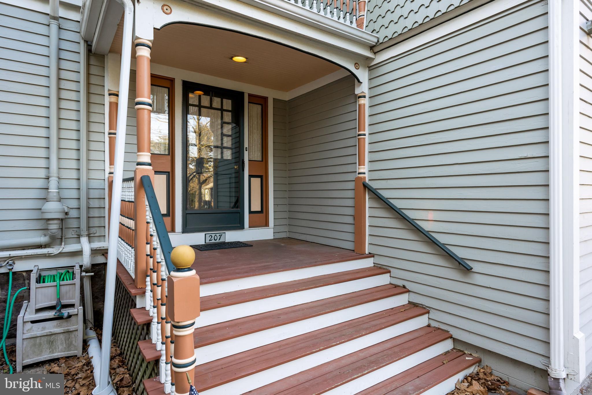 207 Main Street Riverton, NJ 08077 - Photo 44 of 52 Side Entrance