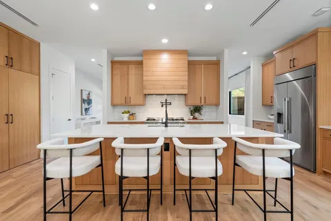 $1,599,000 | 6008 Kenwood Avenue, Dallas, TX 75206