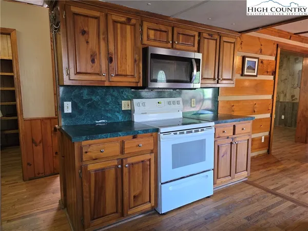 $280,000 | 3160 Roundabout Road, Creston, NC 28615