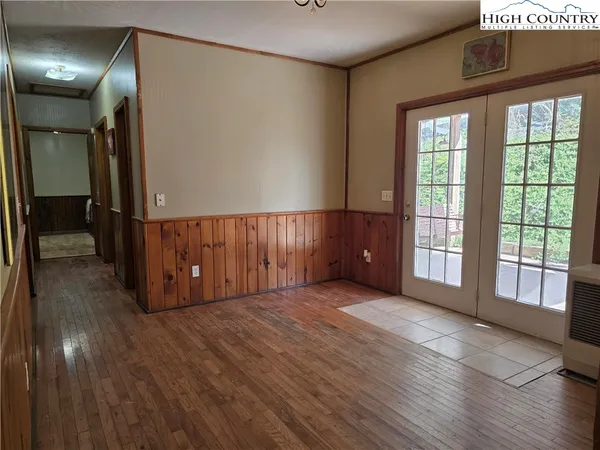 $280,000 | 3160 Roundabout Road, Creston, NC 28615