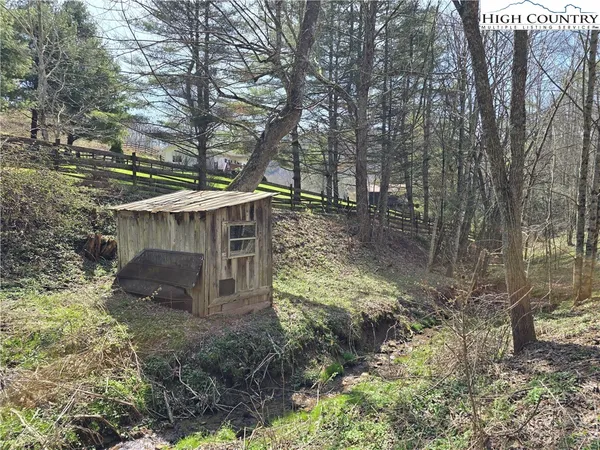 $280,000 | 3160 Roundabout Road, Creston, NC 28615