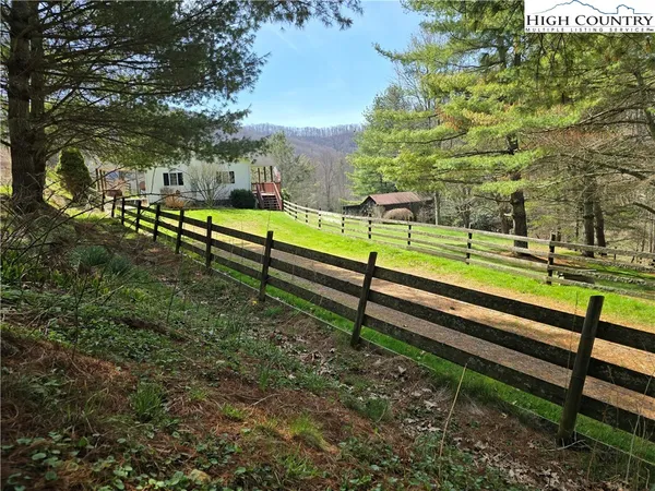 $280,000 | 3160 Roundabout Road, Creston, NC 28615