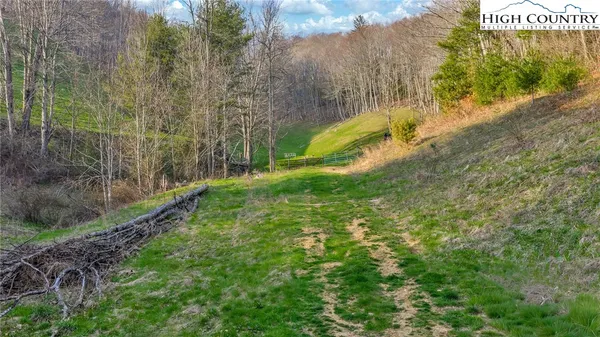 $280,000 | 3160 Roundabout Road, Creston, NC 28615