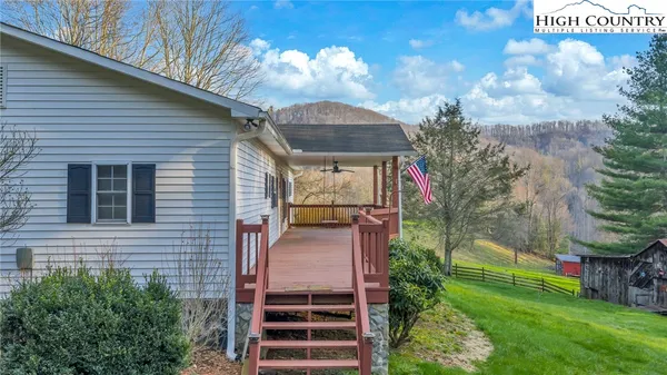 $280,000 | 3160 Roundabout Road, Creston, NC 28615