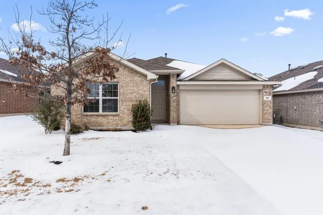 $1,925 | 312 Saguaro Drive, Fort Worth, TX 76052