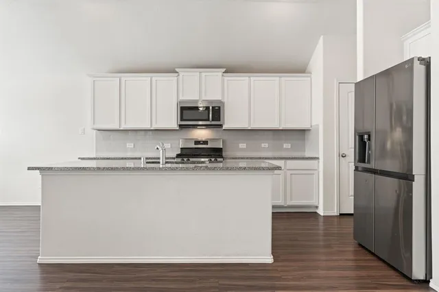 $1,925 | 312 Saguaro Drive, Fort Worth, TX 76052